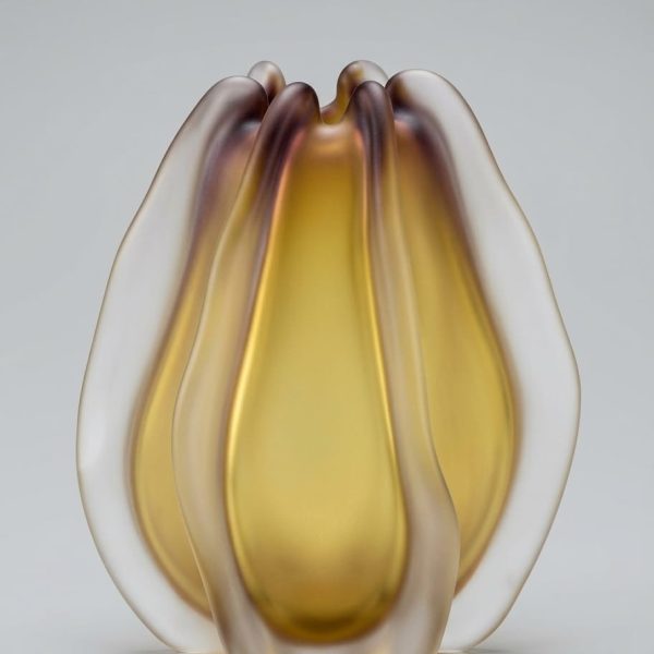 AMBER GLASS VASE