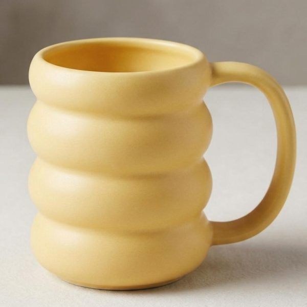 YELLOW MUG
